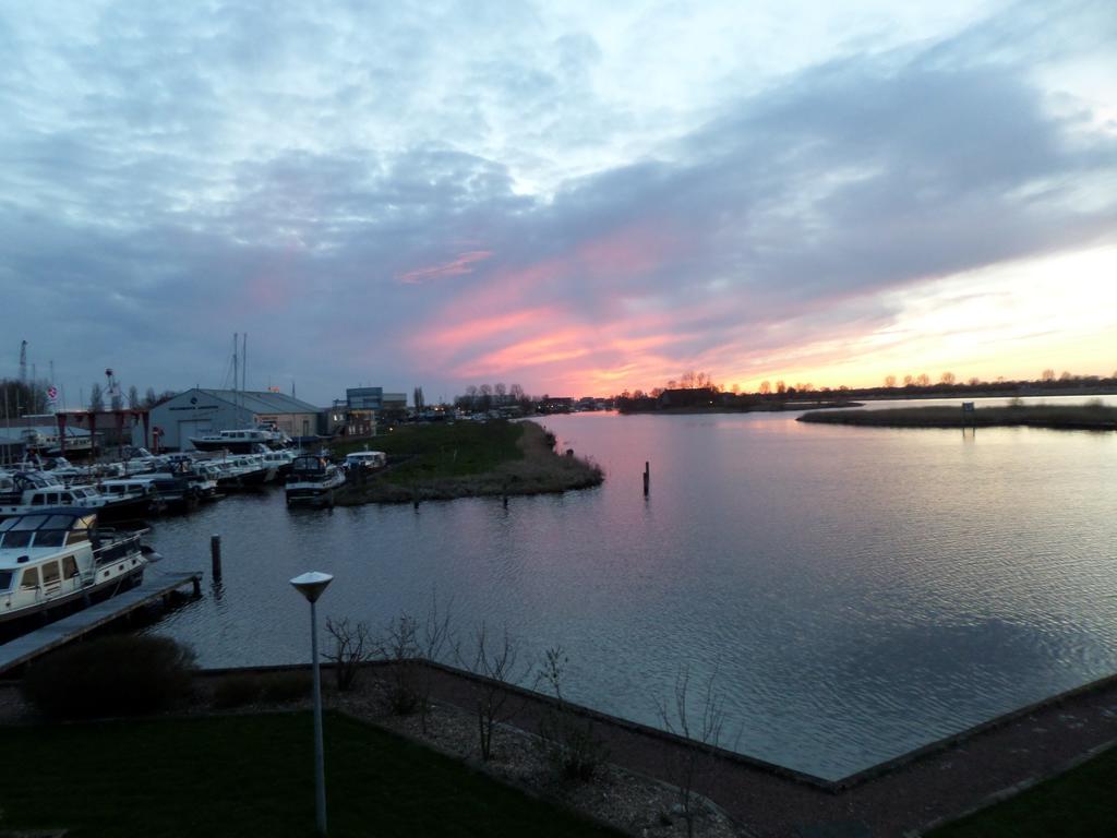 Buitenplaats T Ges Sneek Exterior foto